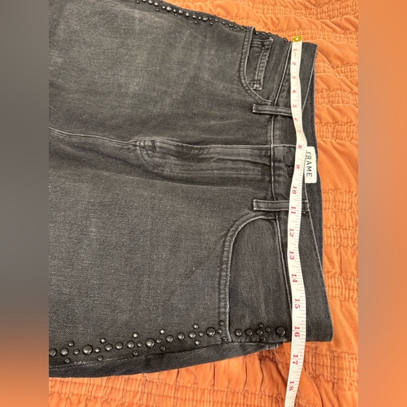 FRAME Demin Skirt with Details - Gray Wash - size 31 - Picture 7 of 9